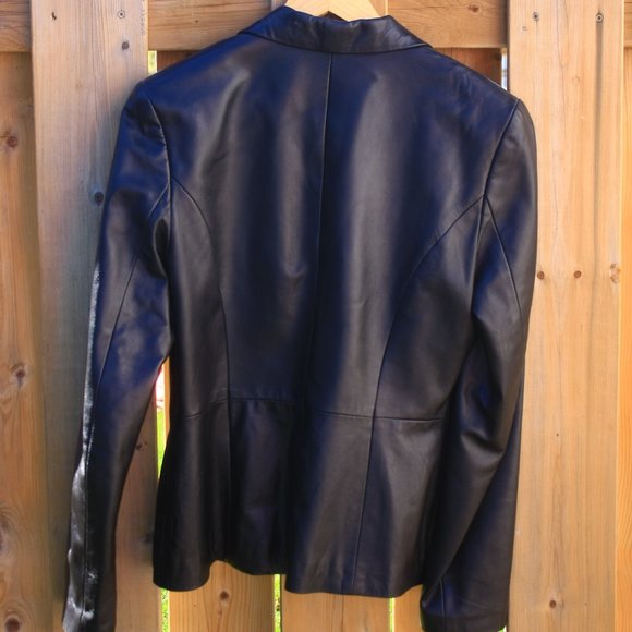 Danier Leather Women's Lamb Leather Jacket - Picture 2 of 4